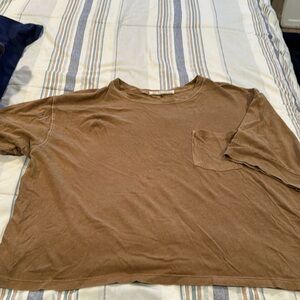 Pocket t shirt dark tan